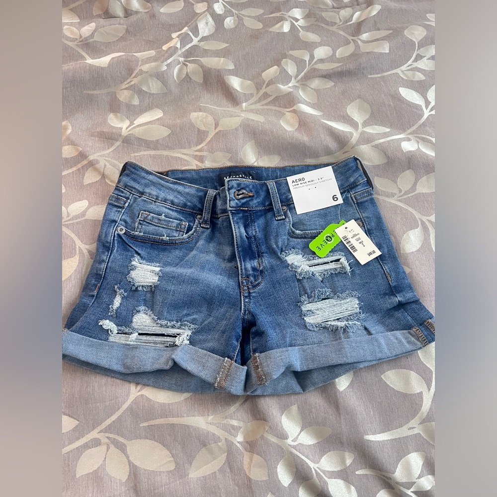 Aero Low Rise Midi- 3.5 Inch Premium Seriously Stretchy Shorts distressed cuffed